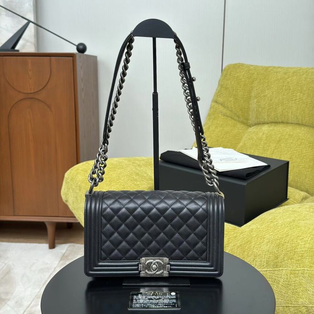 Chanel Women Pre-Loved Bag Very Good Condition